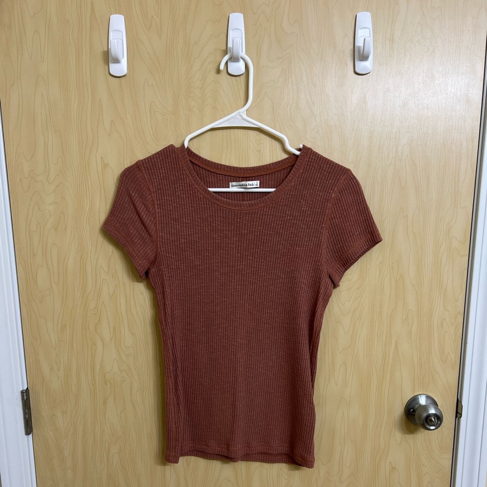 Never worn – Abercrombie and Fitch short-sleeved ribbed T-shirt